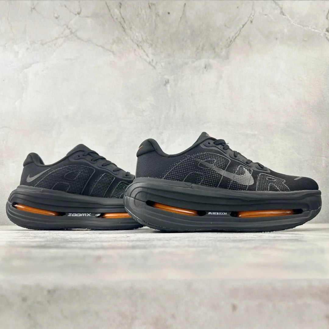 Nike Vomero Premium — Preto/Laranja