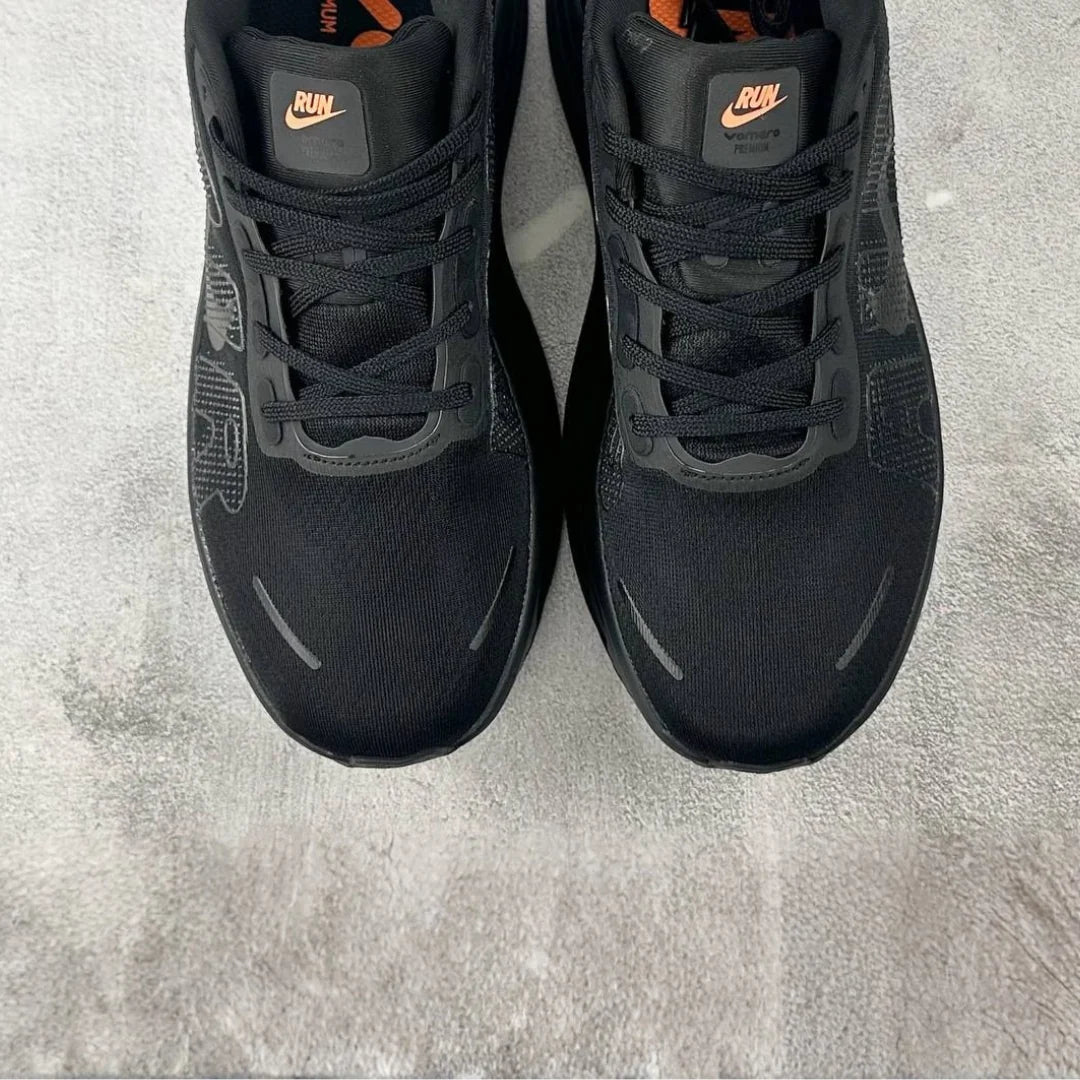 Nike Vomero Premium — Preto/Laranja